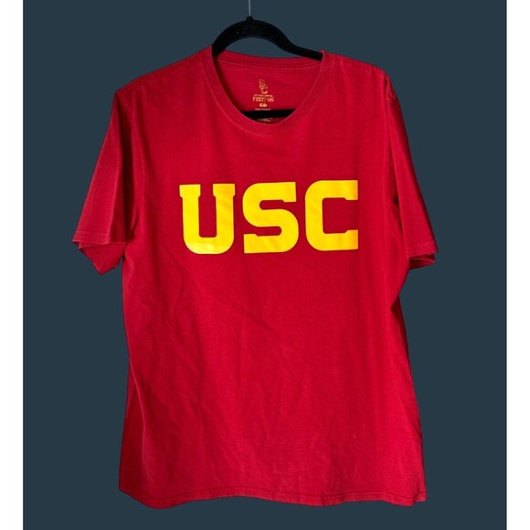 USC Trojans Red Short Sleeve T-Shirt Size L 100% Cotton Made In Honduras - Picture 1 of 6